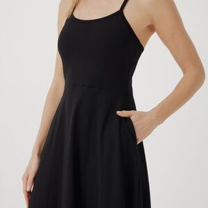 Pact Organic Cotton Fit and Flare Black Midi Dress - Pockets - Size XS